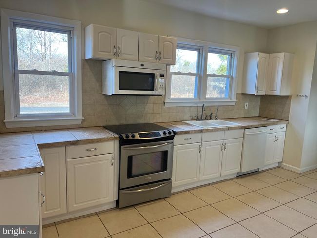 231 S Route 73, House other with 5 bedrooms, 2 bathrooms and null parking in HAMMONTON NJ | Image 7