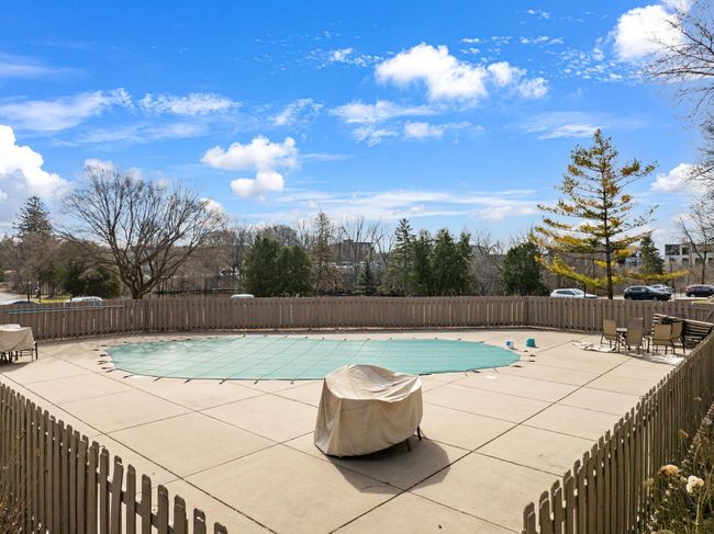 APT-208 - 205 Barry Ave S, Condo with 1 bedrooms, 1 bathrooms and null parking in Wayzata MN | Image 37