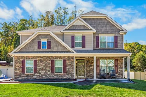 4295 Glenmore Creek Dr, Winston Salem, NC, 27107-3798 | Card Image