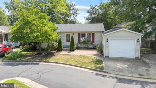 137 Oak View Dr Se, LEESBURG, VA, 20175-4031 | Card Image