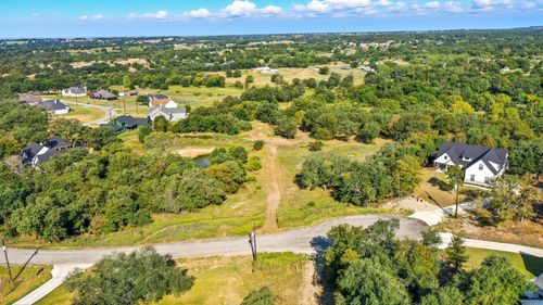 209 Grace Ct, Weatherford, TX, 76088-8547 | Card Image