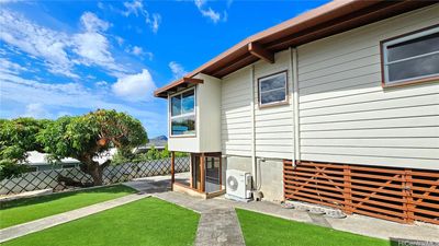 1518 Kalaepohaku Street, House other with 5 bedrooms, 4 bathrooms and 2 parking in Honolulu HI | Image 3