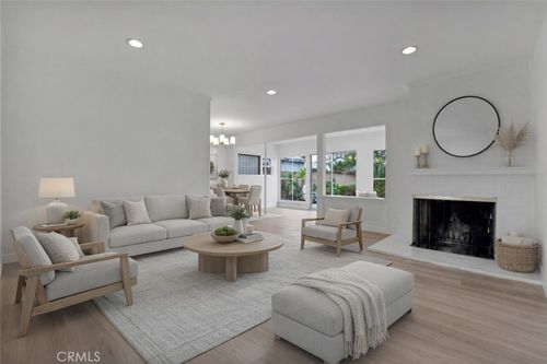 8211 Louise Ave, Northridge, CA, 91325-4449 | Card Image