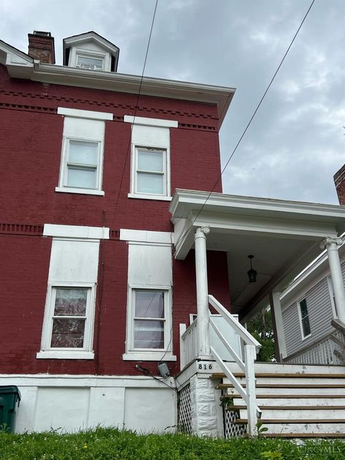 818 Summit Ave, Cincinnati, OH, 45204-1436 | Card Image