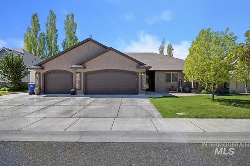 595 I B Perrine Rd, Twin Falls, ID, 83301-3038 | Card Image