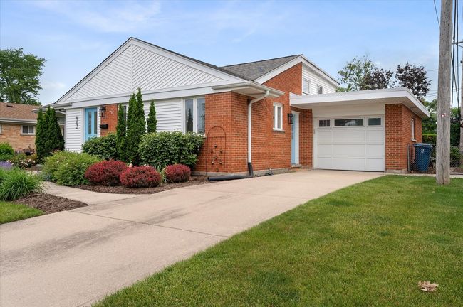 602 E Park Ave, House other with 3 bedrooms, 2 bathrooms and 2 parking in Elmhurst IL | Image 29