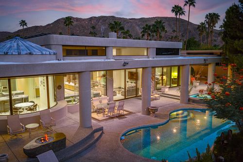 2331 S Caliente Dr, Palm Springs, CA, 92264 | Card Image