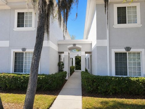 4053 Dolphin Dr, TAMPA, FL, 33617-7326 | Card Image