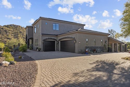 9113 E Odessa St, Mesa, AZ, 85207-9608 | Card Image