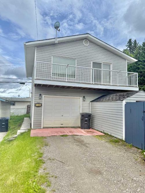 106 Chetamon Dr, Hinton, AB, T7V1G5 | Card Image