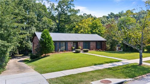 801 N 10th St, OPELIKA, AL, 36801-3918 | Card Image