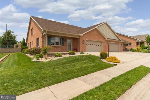 13336 Marquise Dr, HAGERSTOWN, MD, 21742-2674 | Card Image