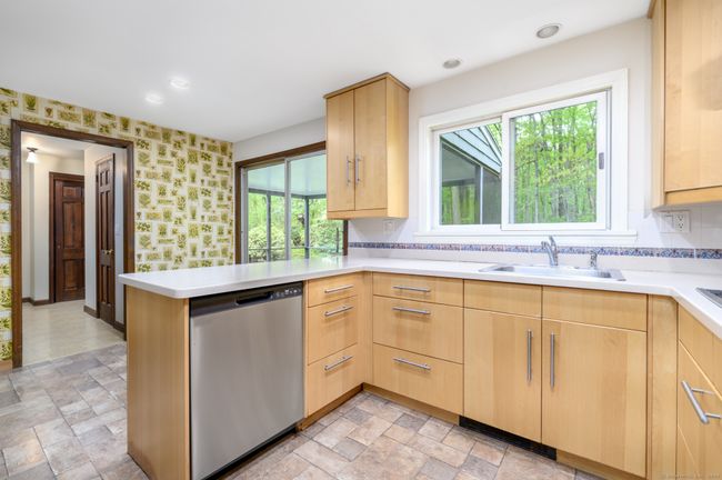 20 Ledgewood Dr, House other with 4 bedrooms, 3 bathrooms and null parking in Wilton CT | Image 12