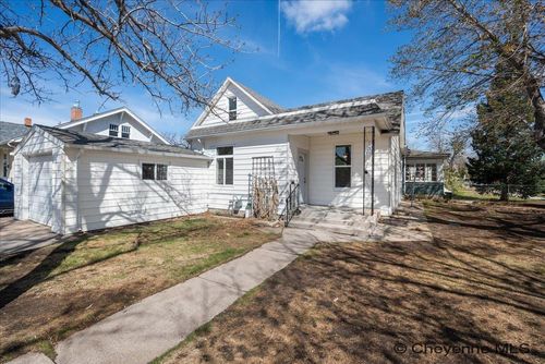 122 E 25th St, Cheyenne, WY, 82001 | Card Image