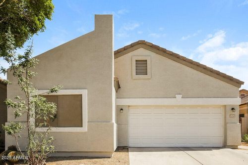 3249 E Fremont Rd, Phoenix, AZ, 85042-6122 | Card Image