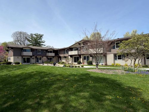 240 W Tuscola Unit 9 Street, Frankenmuth, MI, 48734 | Card Image