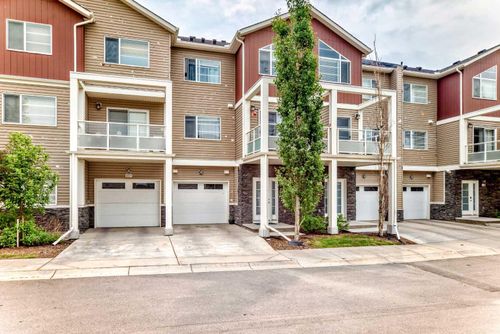 557 Redstone View Ne, Calgary, AB, T3N0M9 | Card Image