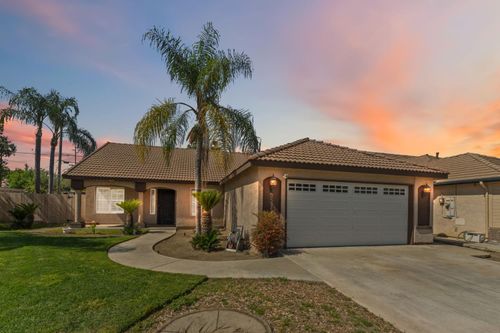 3525 S Martin Court, Visalia, CA, 93277 | Card Image