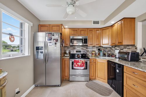 101 Wellington C, West Palm Beach, FL, 33417-2537 | Card Image