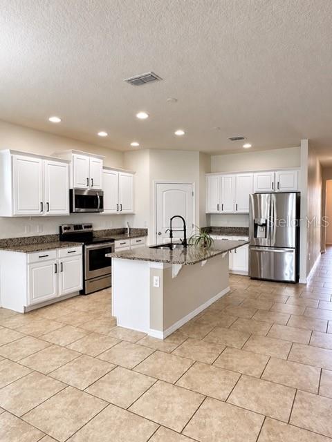 Residential Lease in KISSIMMEE 3