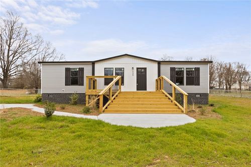 135 Ostrich Ln, Starr, SC, 29684-9433 | Card Image