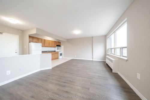 237c-468 Ottawa St N, Hamilton, ON, L8H4A6 | Card Image