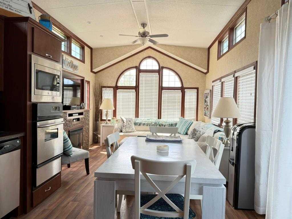 Residential in Lac Des Iles 5