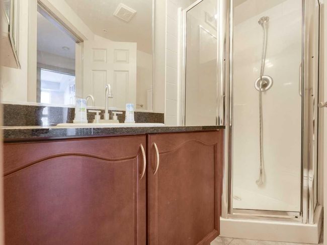 1702 - 9939 109 Nw, Condo with 2 bedrooms, 2 bathrooms and 2 parking in Edmonton AB | Image 12