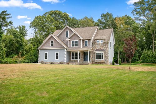 16 Susan Ter, Waterford, CT, 06385-3516 | Card Image