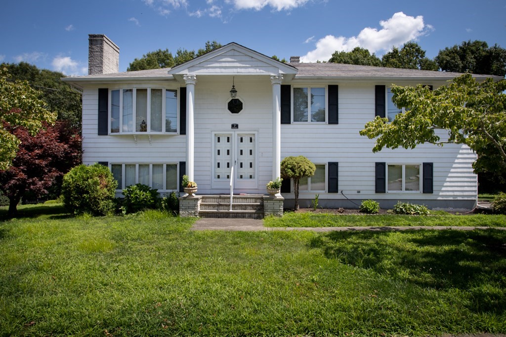 Hyacinth St, Fall River, MA 02720