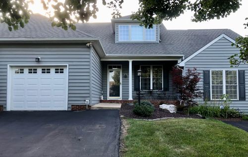17 Vista View Ln, STAUNTON, VA, 24401-5681 | Card Image