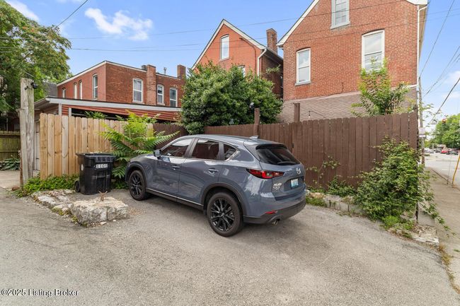 1101 S 1 St St, House other with 3 bedrooms, 2 bathrooms and null parking in Louisville KY | Image 35
