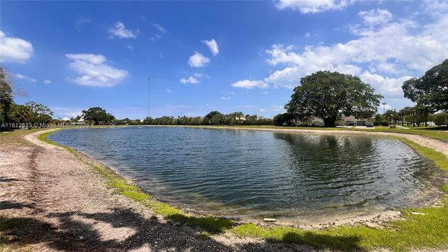 APT-505 - 4330 Hillcrest Dr, Condo with 1 bedrooms, 2 bathrooms and null parking in Hollywood FL | Image 47