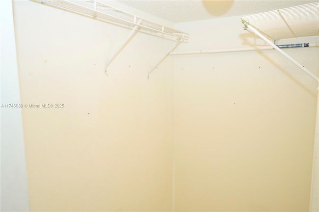 APT-301 - 4215 N University Dr, Condo with 2 bedrooms, 2 bathrooms and null parking in Sunrise FL | Image 18