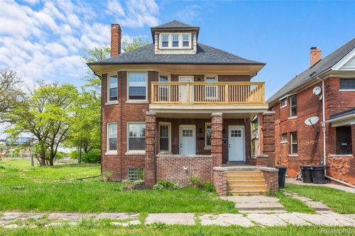 900 Hazelwood St, Detroit, MI, 48202-1718 | Card Image