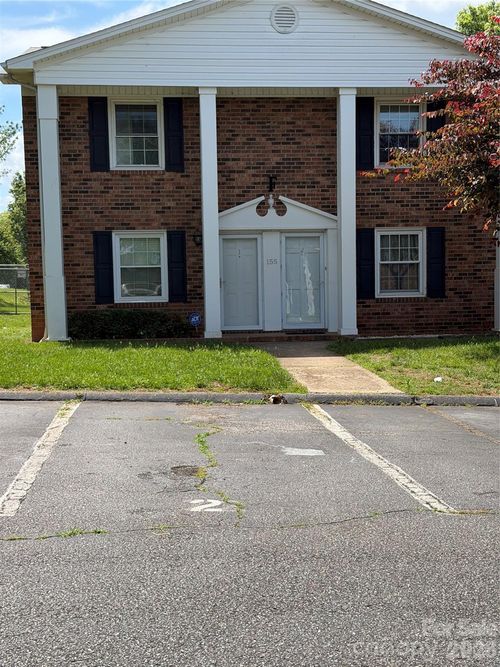 f1-155 17th St Nw, Hickory, NC, 28601-5847 | Card Image