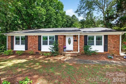 4914 Glenbrier Dr, Charlotte, NC, 28212-4437 | Card Image