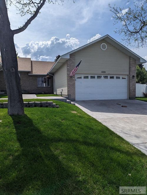 1135 Skyline Drive, Idaho Falls, ID, 83402 | Card Image