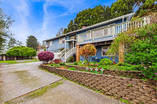 950 12th St, Fortuna, CA, 95540-2141 | Card Image