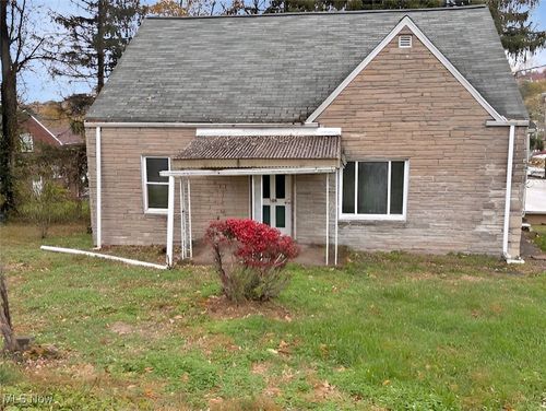 105 Church St, Weirton, WV, 26062-3323 | Card Image