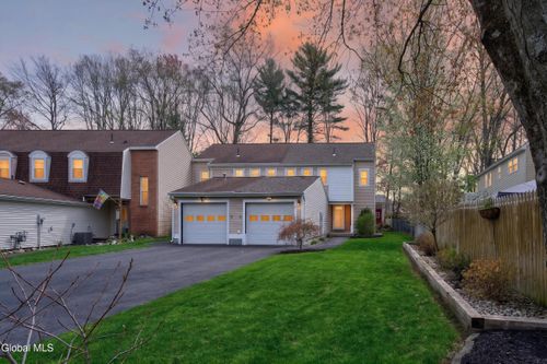 47 Pico Rd, Clifton Park, NY, 12065-6718 | Card Image