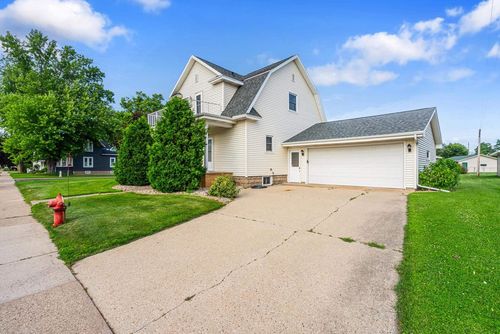 204 N Nash Street, HORTONVILLE, WI, 54944 | Card Image