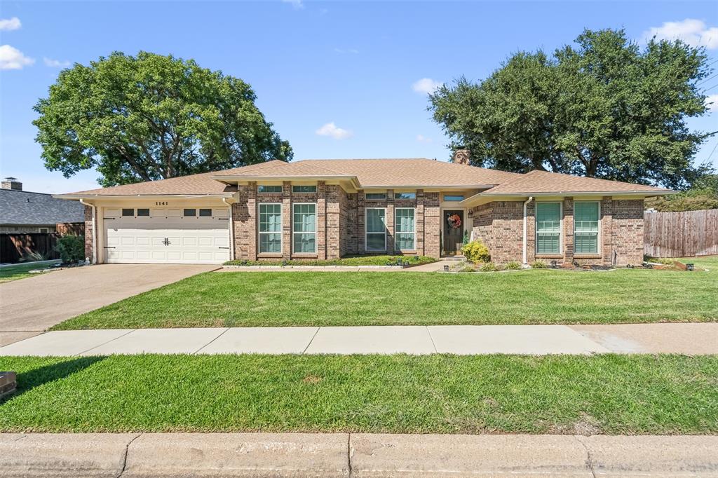 Woodvale Dr, Bedford, TX 76021