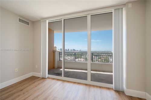 1405-3232 22nd Ter, Miami, FL, 33145-3110 | Card Image