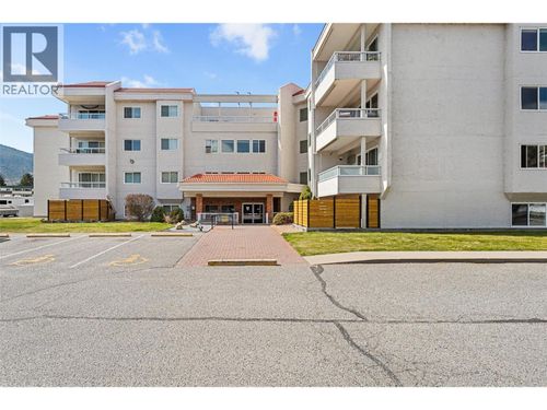 205-284 Yortkon Avenue, Penticton, BC, V2A3V5 | Card Image