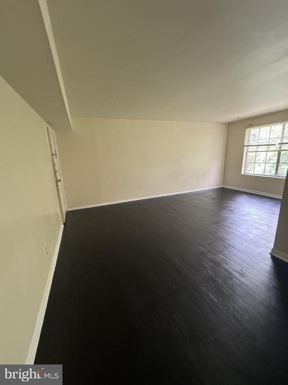 Commercial Sale in BALTIMORE 4