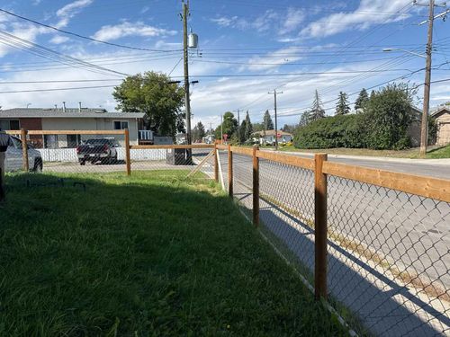 1-1701 48 Street Se, Calgary, AB, T2A5C2 | Card Image