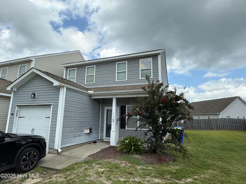 69 Thornbury Dr, Rocky Point, NC, 28457-9452 | Card Image