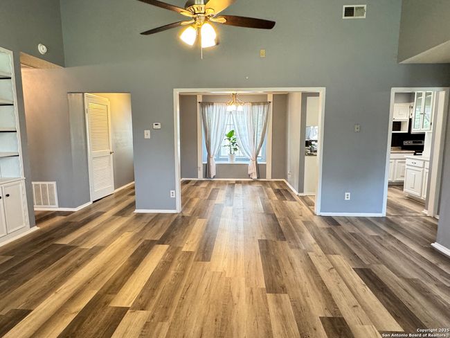 1665 Sparkman Dr, House other with 4 bedrooms, 2 bathrooms and null parking in Boerne TX | Image 7