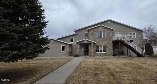 5-2120 Sundancer Loop Se, Mandan, ND, 58554-6268 | Card Image